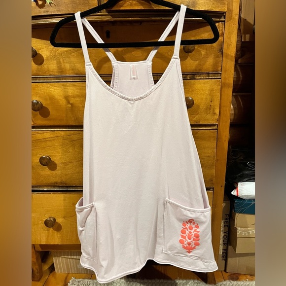 Free People Movement Hot Shot LOGO Mini Dress in Rose Quartz Pink Size SM NWOT - Picture 7 of 10